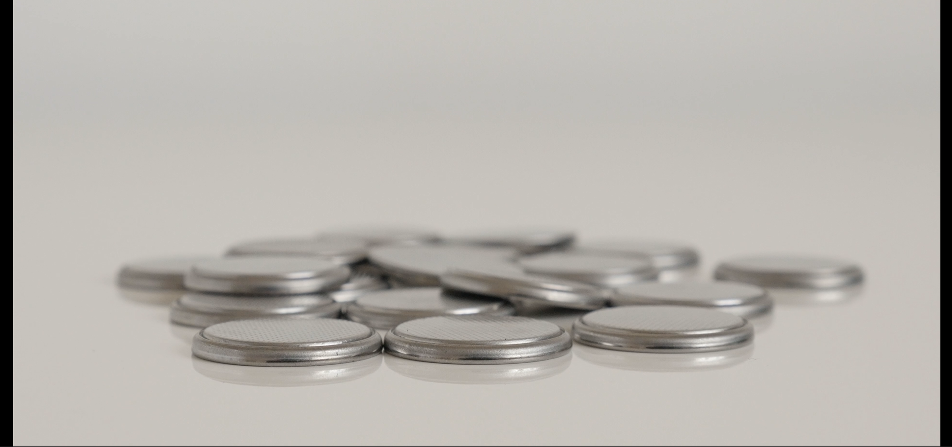 What is a CR2450 battery