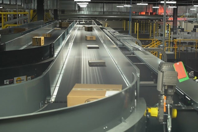 Why Electronic Manufacturing Costs Are Dependent on Logistics and Sourcing